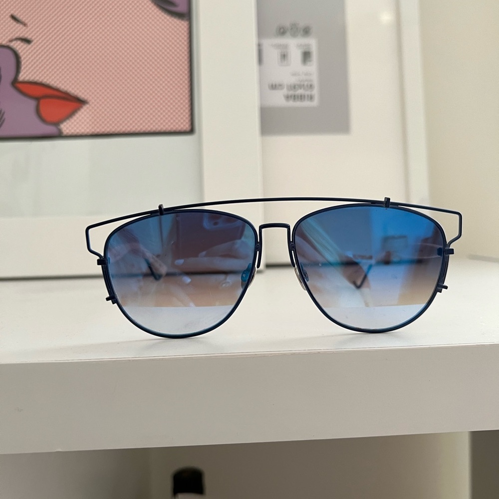 Christian Dior sunglasses / aviators